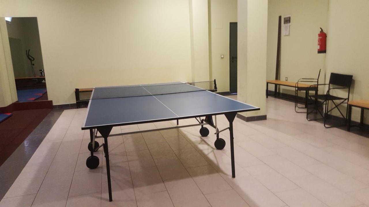 Piso Zona Hospital 6 Personas Daire Oviedo Dış mekan fotoğraf